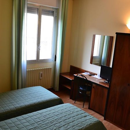 Albergo Elena Pianoro Kültér fotó